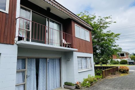 Photo of property in 10/767 Beach Road, Browns Bay, Auckland, 0630