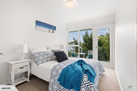 Photo of property in 8 Valhalla Drive, Beach Haven, Auckland, 0626