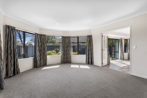 Photo of property in 12 Riverview Road, Rangiora, 7400