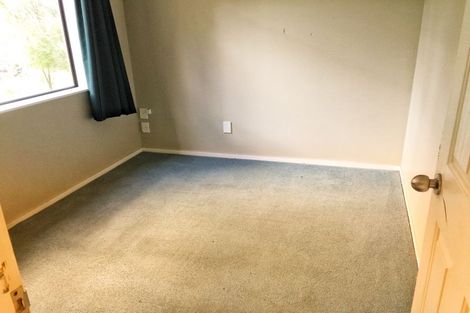 Photo of property in 47 Fleetwood Drive, Henderson, Auckland, 0612