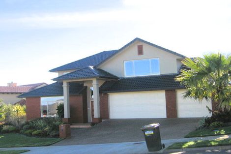 Photo of property in 12 Dunvegan Rise, East Tamaki Heights, Auckland, 2016