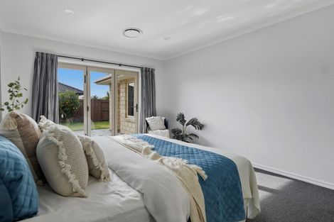 Photo of property in 17 Blossom Grove, Papamoa Beach, Papamoa, 3118
