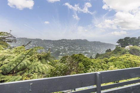 Photo of property in 2b Chancellor Way, Crofton Downs, Wellington, 6035