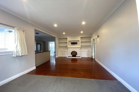 Photo of property in 8 Guthrie Street, Waterloo, Lower Hutt, 5011