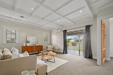 Photo of property in 5 Alice Street, Riverhead, 0820