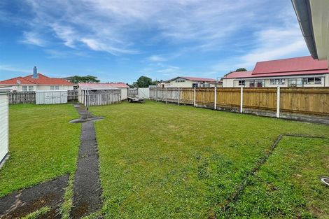 Photo of property in 9 Stairs Street, Dannevirke, 4930