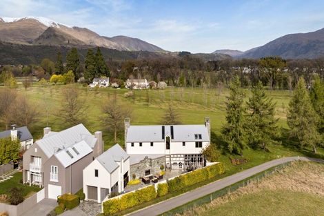 Photo of property in Millbrook Resort, 1 Malaghans Ridge, Arrowtown, 9371