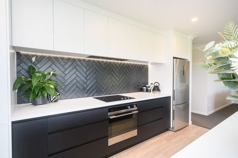 Photo of property in 22 Cyprus Place, Fitzherbert, Palmerston North, 4410