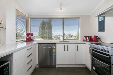 Photo of property in 10a Lawson Place, Hairini, Tauranga, 3112