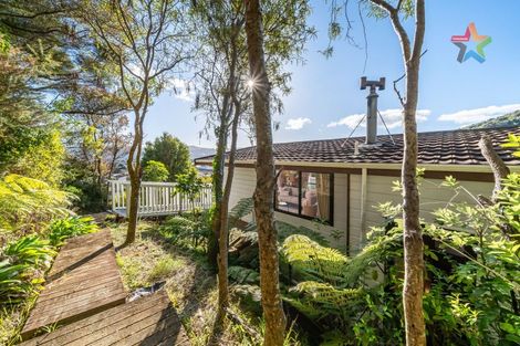 Photo of property in 213a Whites Line East, Waiwhetu, Lower Hutt, 5010