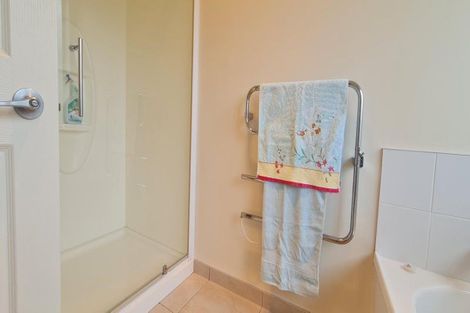 Photo of property in 44 Phillips Street, Sanson, 4817