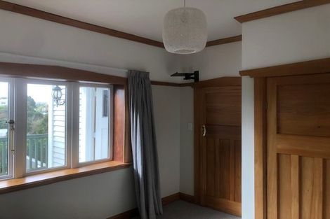 Photo of property in 18 Raroa Road, Kelburn, Wellington, 6012