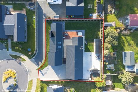 Photo of property in 16 Three Kings Court, Outram, 9019
