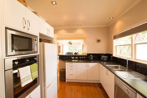 Photo of property in 4 Tomo Street, New Lynn, Auckland, 0600