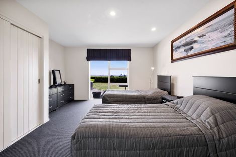 Photo of property in 253 Lwr Pitone Road, Pitone, New Plymouth, 4374