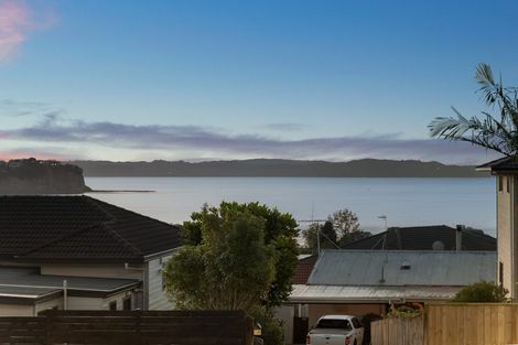 Photo of property in 935 Whangaparaoa Road, Manly, Whangaparaoa, 0930