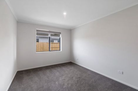 Photo of property in 45 Kaurinui Crescent, One Tree Point, 0118