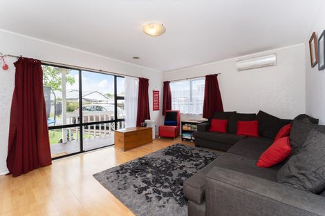 Photo of property in 1/24 Leven Lane, Totara Heights, Auckland, 2105