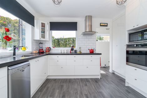 Photo of property in 6 Geddes Street, Green Island, Dunedin, 9018