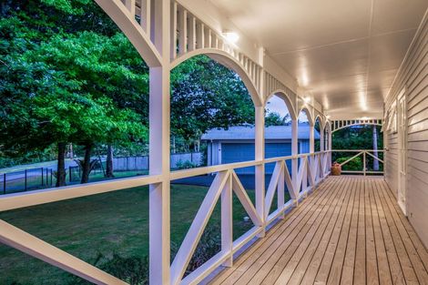 Photo of property in 10 Opanuku Road, Henderson Valley, Auckland, 0612