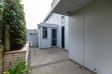 Photo of property in 9 Standish Street, New Plymouth, 4310