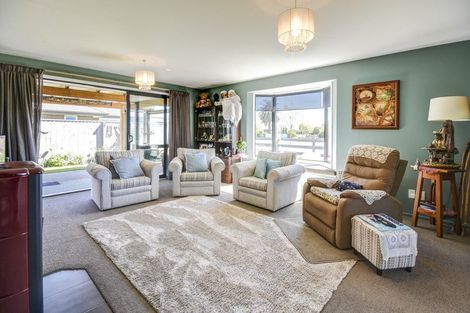 Photo of property in 46 Brockelbank Drive, Kaiapoi, 7630