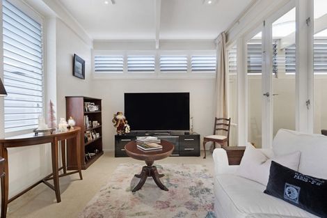 Photo of property in 4/252 Hurstmere Road, Takapuna, Auckland, 0622