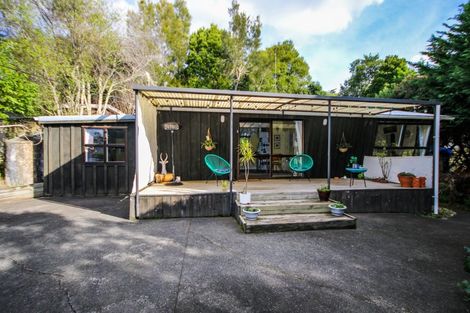 Photo of property in 1913 Paparoa Valley Road, Paparoa, 0571