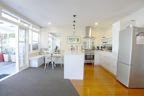 Photo of property in 1/1 Saratoga Avenue, Herne Bay, Auckland, 1011