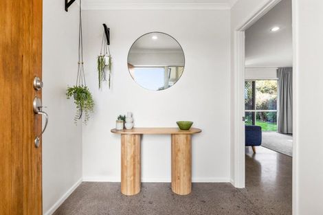 Photo of property in 14 Fairview Place, Havelock North, 4130