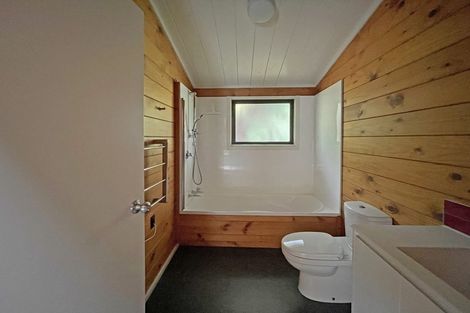 Photo of property in 25 John Gill Road, Shelly Park, Auckland, 2014