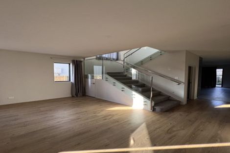 Photo of property in 2a Askew Place, Farm Cove, Auckland, 2012