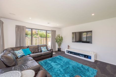 Photo of property in 40 San Priamo Place, Paraparaumu Beach, Paraparaumu, 5032