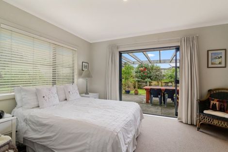 Photo of property in 51 Hamon Place, Pukehangi, Rotorua, 3015