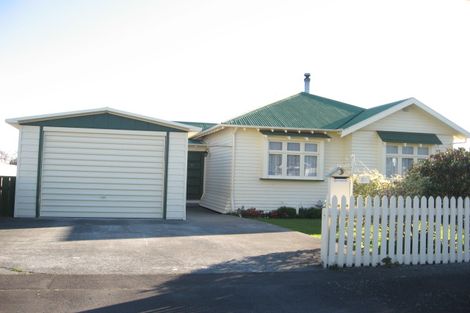 Photo of property in 10 Moore Street, West End, Palmerston North, 4412