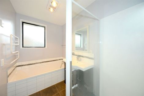 Photo of property in 5 Crosdale Place, Burnside, Christchurch, 8042