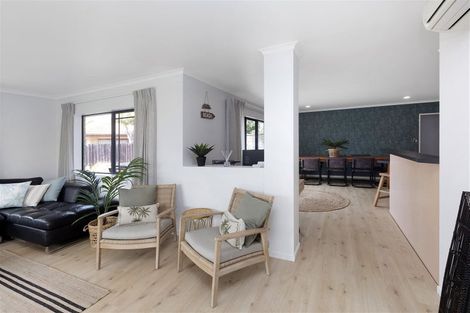 Photo of property in 35 Eastwood Rise, Waimairi Beach, Christchurch, 8083