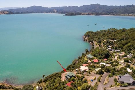 Photo of property in 44 Puriri Road, Te Kouma, Coromandel, 3581