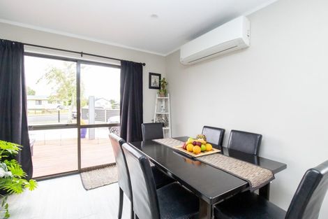 Photo of property in 20 Miller Place, Ngatea, 3503