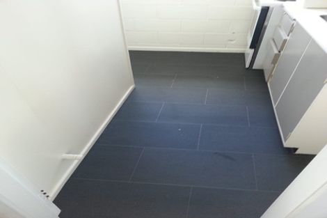 Photo of property in 12 Mataroa Avenue, Northland, Wellington, 6012