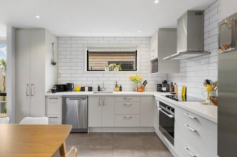 Photo of property in 15 Lauder Street, Lake Hayes, Queenstown, 9304