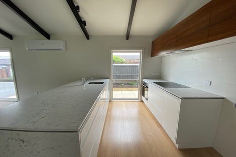 Photo of property in 26 Raekura Place, Redcliffs, Christchurch, 8081