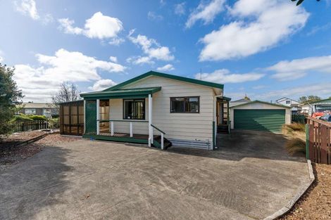 Photo of property in 57 Sandspit Road, Waiuku, 2123