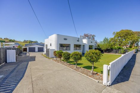 Photo of property in 3 Great North Road, Waipawa, 4210