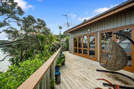 Photo of property in 417 Leigh Road, Whangateau, 0985
