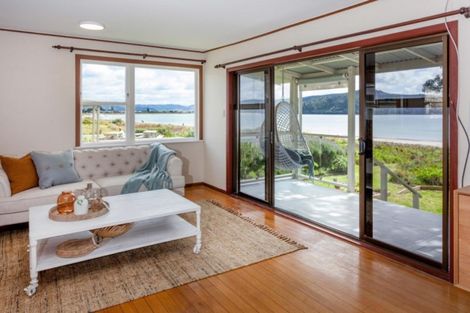Photo of property in 126 Seaview Road, Whangamata, 3620