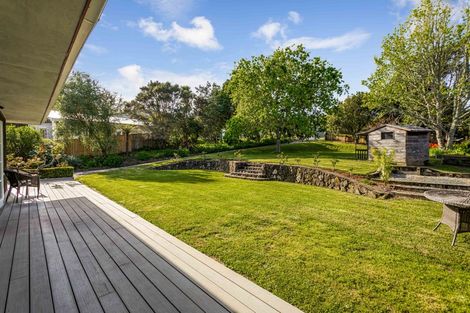 Photo of property in 137 Brian Crescent, Stanmore Bay, Whangaparaoa, 0932