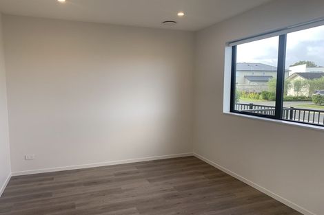 Photo of property in 6 Gosper Road, Takanini, 2112