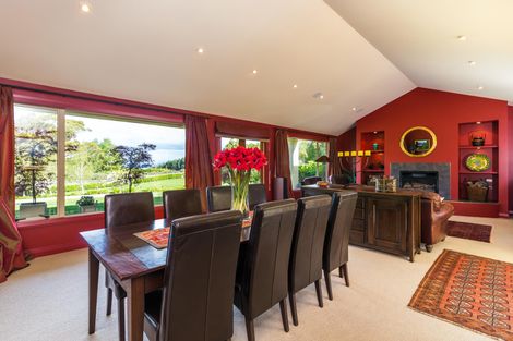 Photo of property in 280 Gillespie Place, Acacia Bay, Taupo, 3385