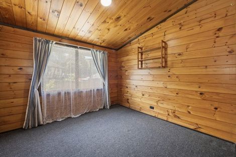 Photo of property in 5 Beryl Place, Pukehangi, Rotorua, 3015